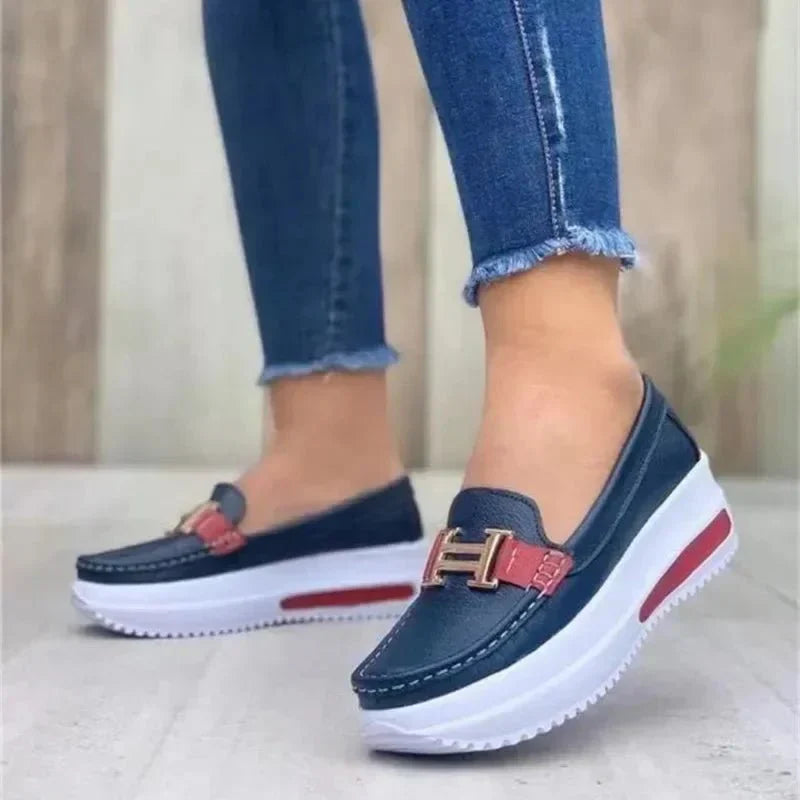 Blue / 12